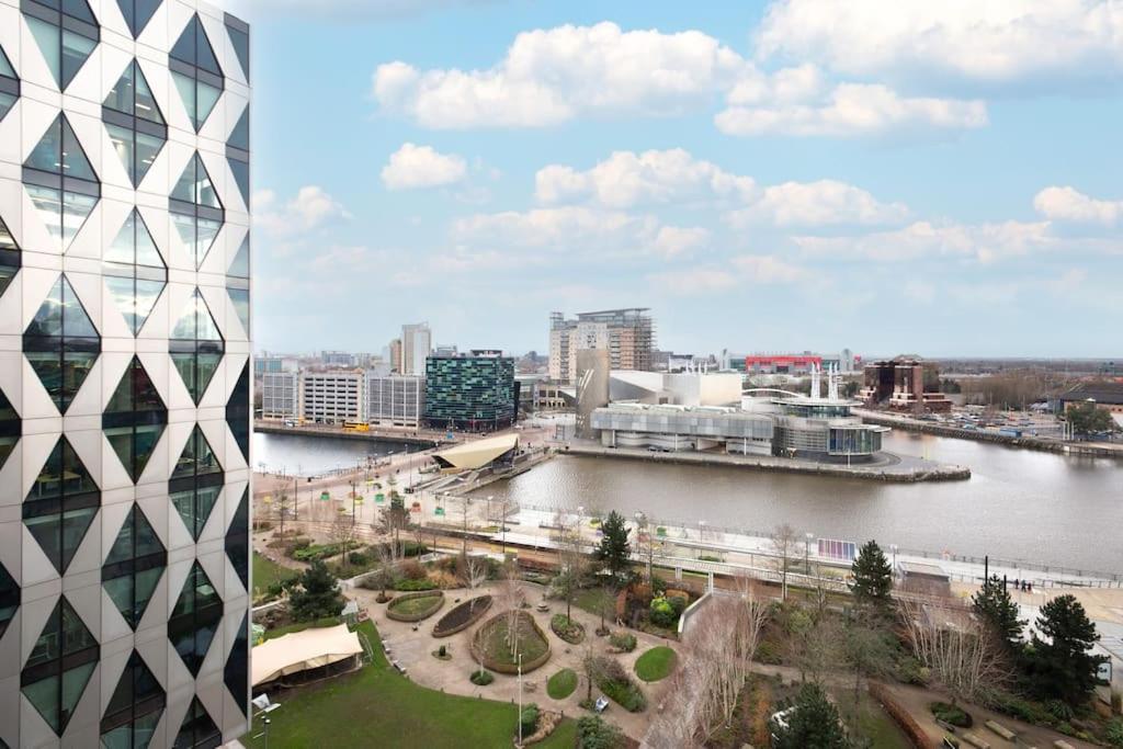 מנצ'סטר Stylish Mediacity 2Bed, Sleeps 6, Amazing Views מראה חיצוני תמונה