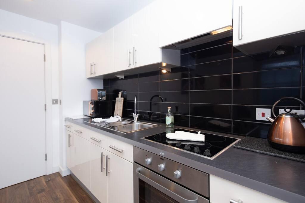 מנצ'סטר Stylish Mediacity 2Bed, Sleeps 6, Amazing Views מראה חיצוני תמונה