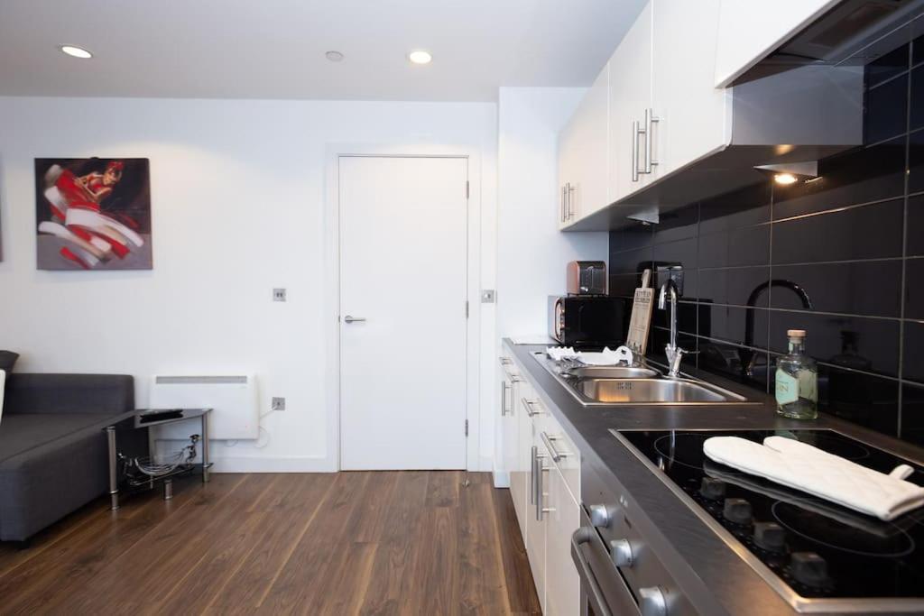 מנצ'סטר Stylish Mediacity 2Bed, Sleeps 6, Amazing Views מראה חיצוני תמונה