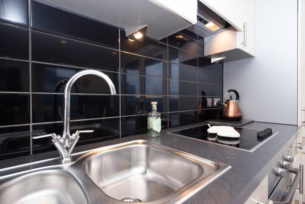 מנצ'סטר Stylish Mediacity 2Bed, Sleeps 6, Amazing Views מראה חיצוני תמונה