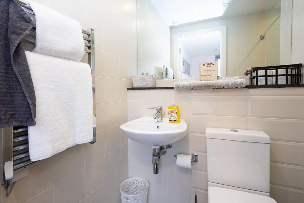 מנצ'סטר Stylish Mediacity 2Bed, Sleeps 6, Amazing Views מראה חיצוני תמונה