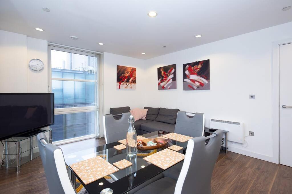 מנצ'סטר Stylish Mediacity 2Bed, Sleeps 6, Amazing Views מראה חיצוני תמונה