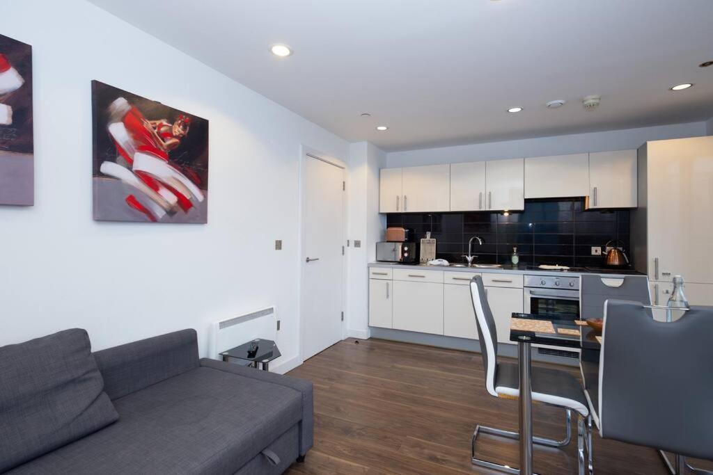 מנצ'סטר Stylish Mediacity 2Bed, Sleeps 6, Amazing Views מראה חיצוני תמונה