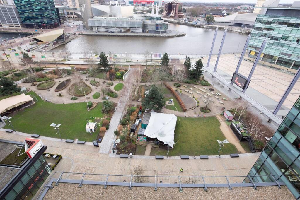 מנצ'סטר Stylish Mediacity 2Bed, Sleeps 6, Amazing Views מראה חיצוני תמונה